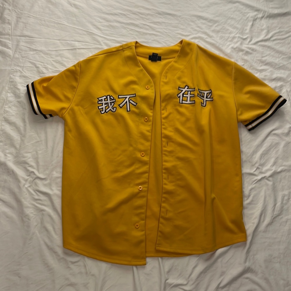 Orangey yellow jersey, LARGE in men button up, from forever 21